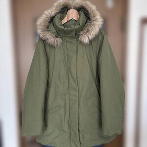 UNIQLO Fur Down Jacket
